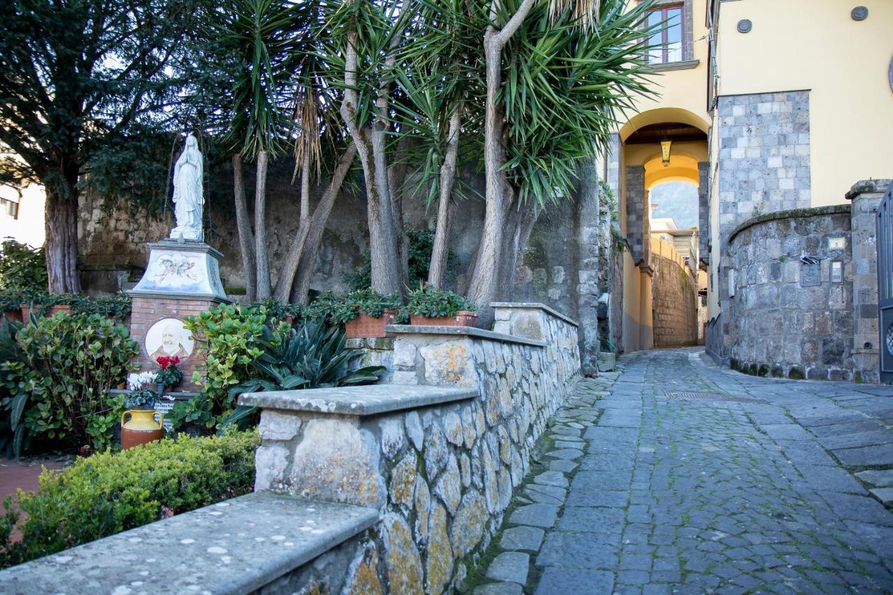 Вилла Casa Barone Сорренто Экстерьер фото